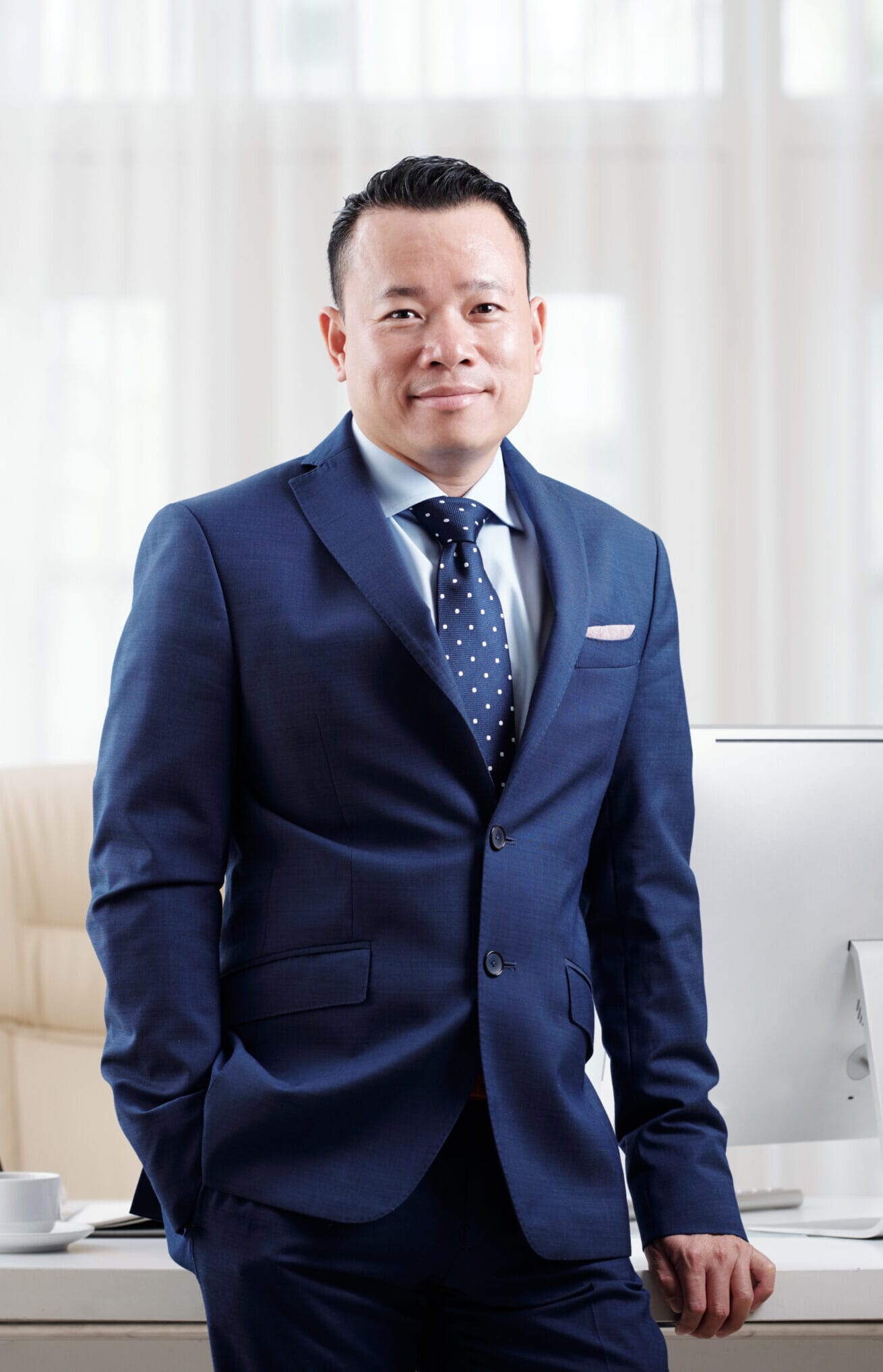 ถวิต วีระโชติ คือผู้นำทีมบรรณาธิการของ ufa569 ผู้มีประสบการณ์กว่า 20 ปี